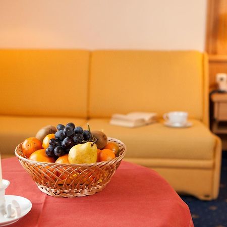 Hotel Schoerhof ザールフェルデン・アム・シュタイナーネン・メアー 部屋 写真